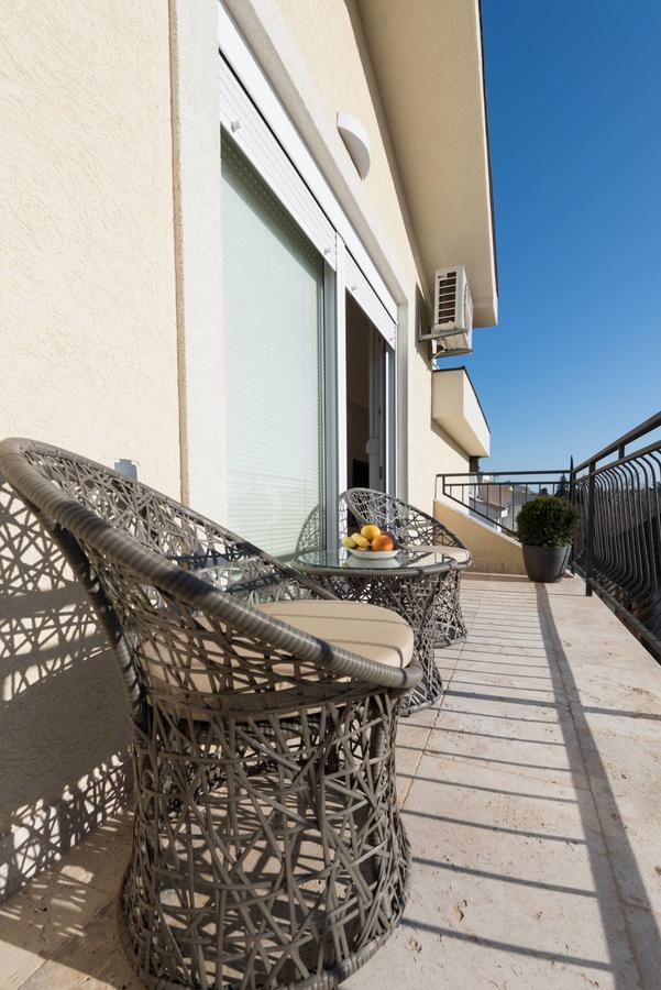 42° North Apartments Тиват Экстерьер фото